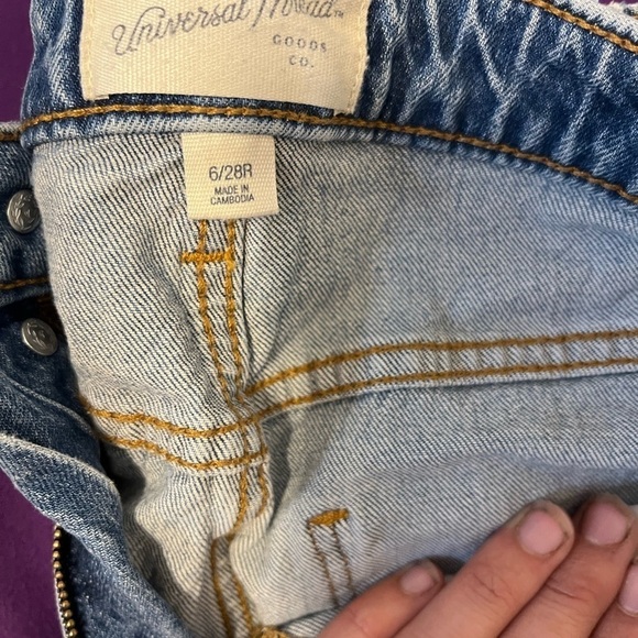 Universal Thread Goods Co. cut off denim short - Picture 6 of 6